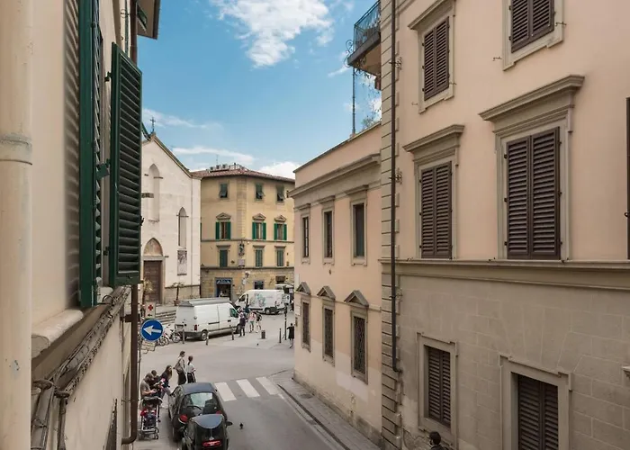 Pilastri Apartment Florence